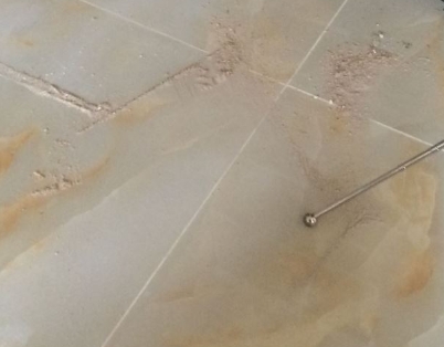凤冈瓷砖空鼓维修公司分享粘合剂选择不当在瓷砖铺贴过程中可能导致以下问题